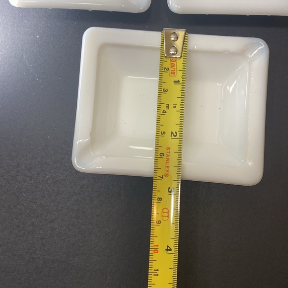 English Hobnail Milk Glass - WESTMORELAND - Picture 9 of 10